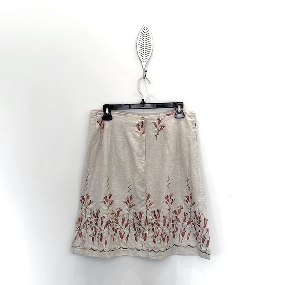 🤎Rodan Embroidered Floral Skirt - Picture 2 of 3
